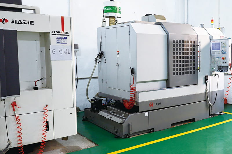 Custom Development of Large Scale Molds 2 Custom Development of Large-Scale Molds 2